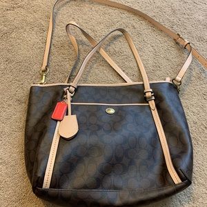 Coach Signature Peyton Tote